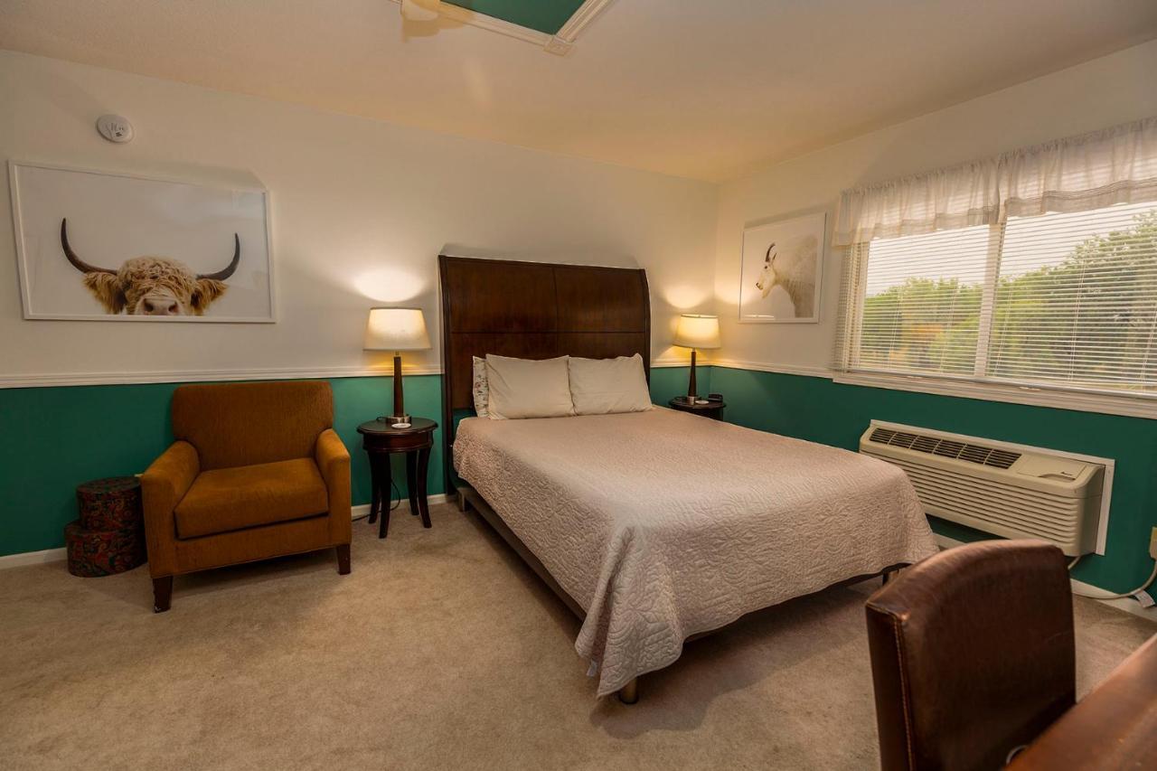 Sweetgrass Inn Bed & Breakfast Rapid City Exteriör bild